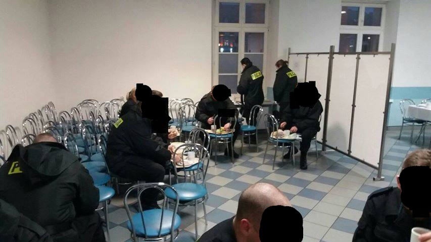 piła policja szkoła afera śniadanie - Facebook