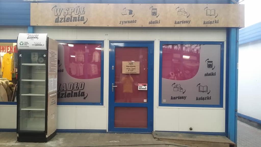 lodówka na targowisku piła - Przemysław Stochaj - Radio Poznań