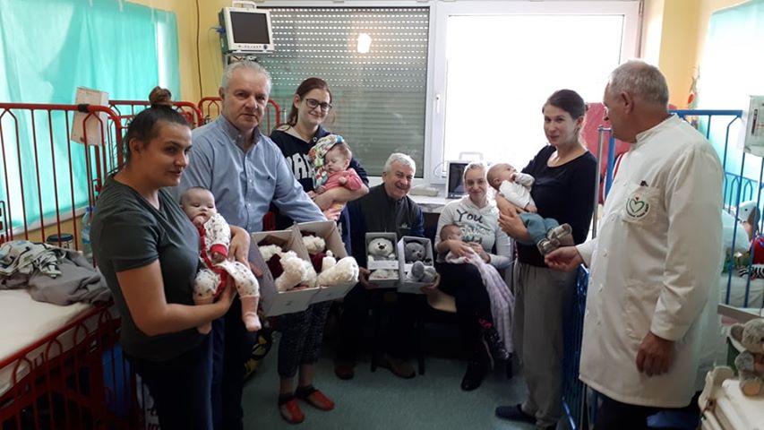 Pluszowe maskotki dla małych pacjentów - Wojciech Sikorski - Radio Poznań