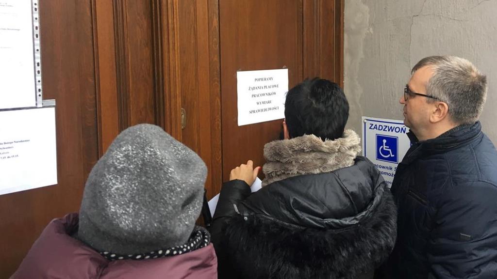 protest sąd kalisz - Danuta Synkiewicz - Radio Poznań