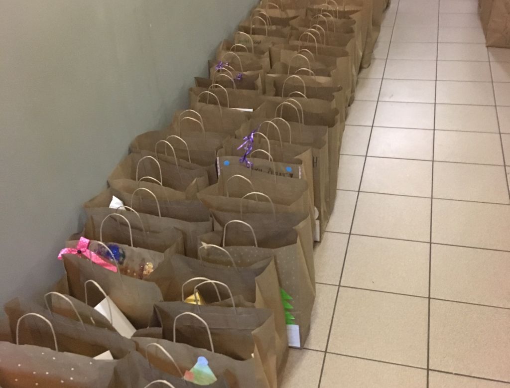 prezenty paczki dary święta - Jacek Marciniak - Radio Poznań