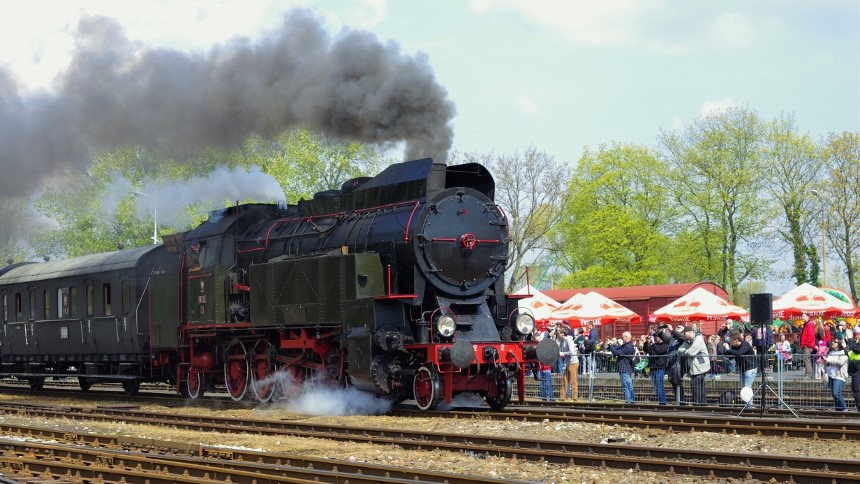 parowóz Wolsztyn - Justyna Kowalewska