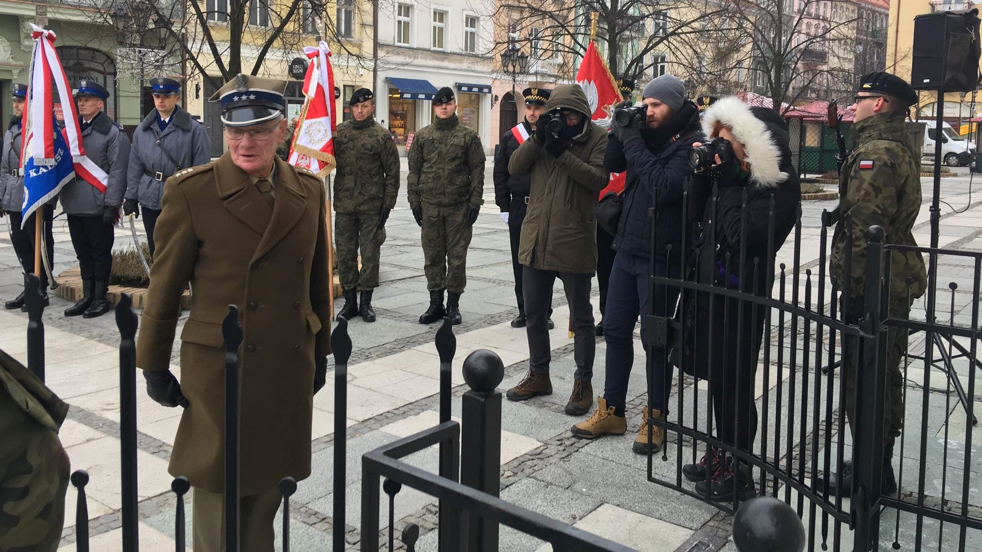 kalisz ratusz rocznica wojny kwiaty - Danuta Synkiewicz - Radio Poznań