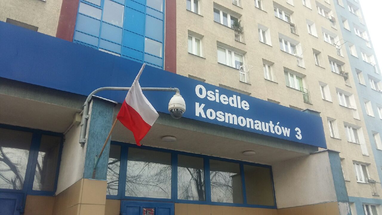 osiedle kosmonautów bezdomny w zsypie - Magdalena Konieczna