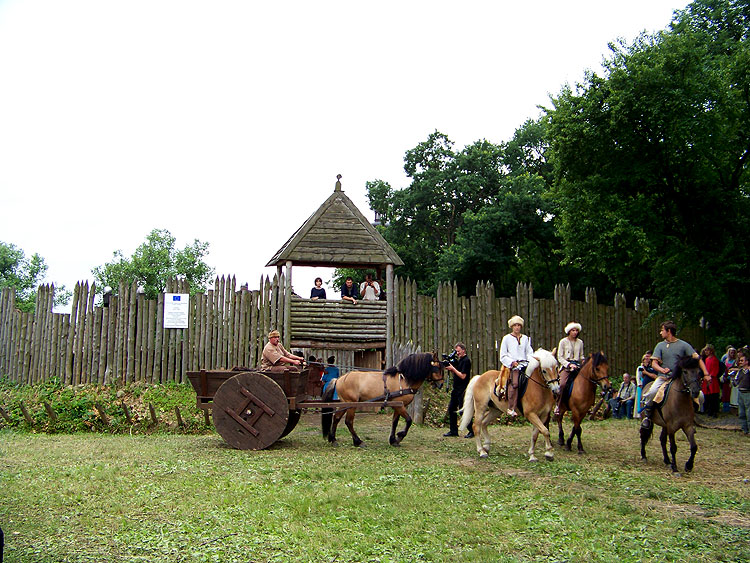 gród w lądzie  - www.gminaladek.pl
