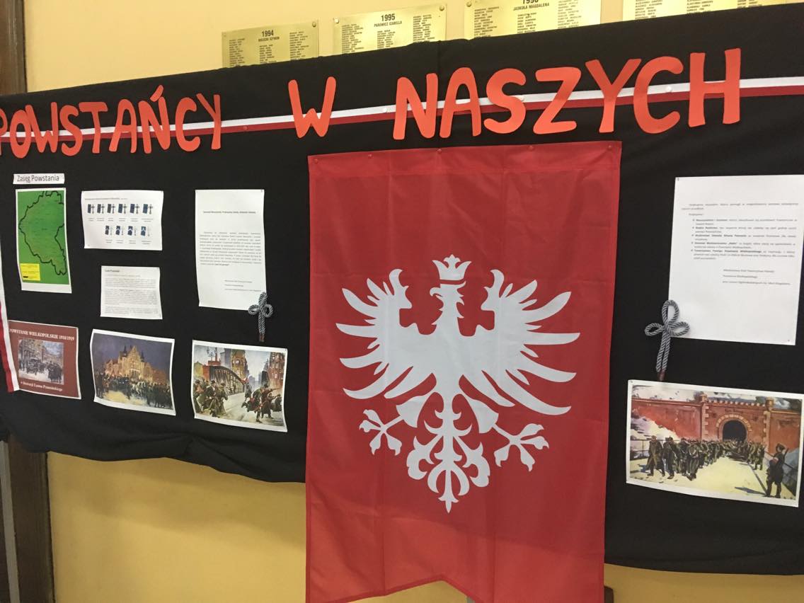Członkowie młodzieżowych towarzystw pamięci powstania z całego regionu spotkali się dziś w Liceum im. św. Marii Magdaleny - Jacek Butlewski