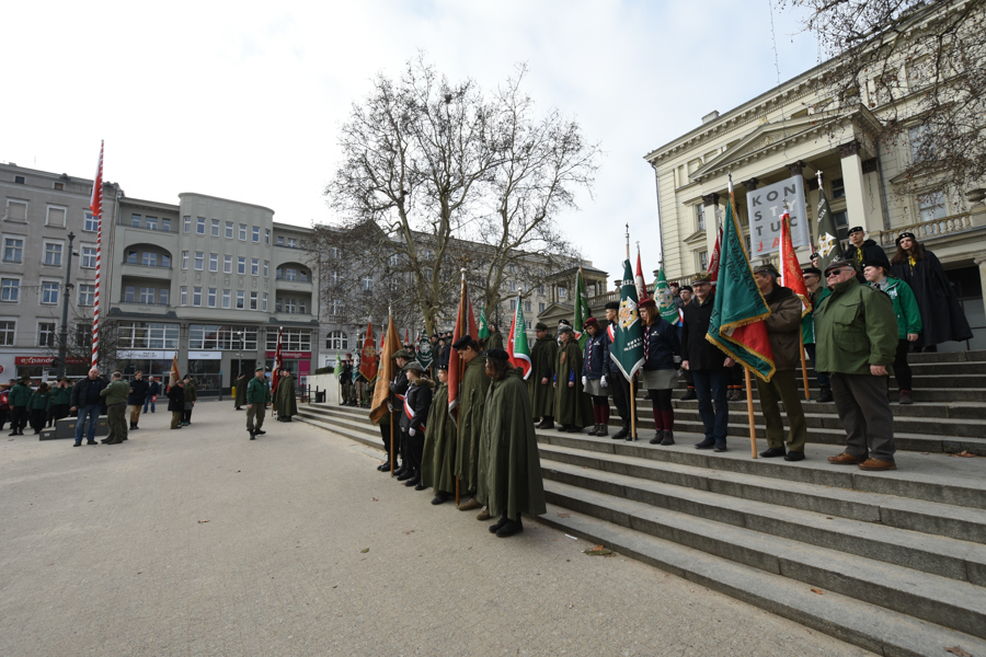 zhp zlot chorągwi harcerze apel poznań plac wolności - Wojtek Wardejn