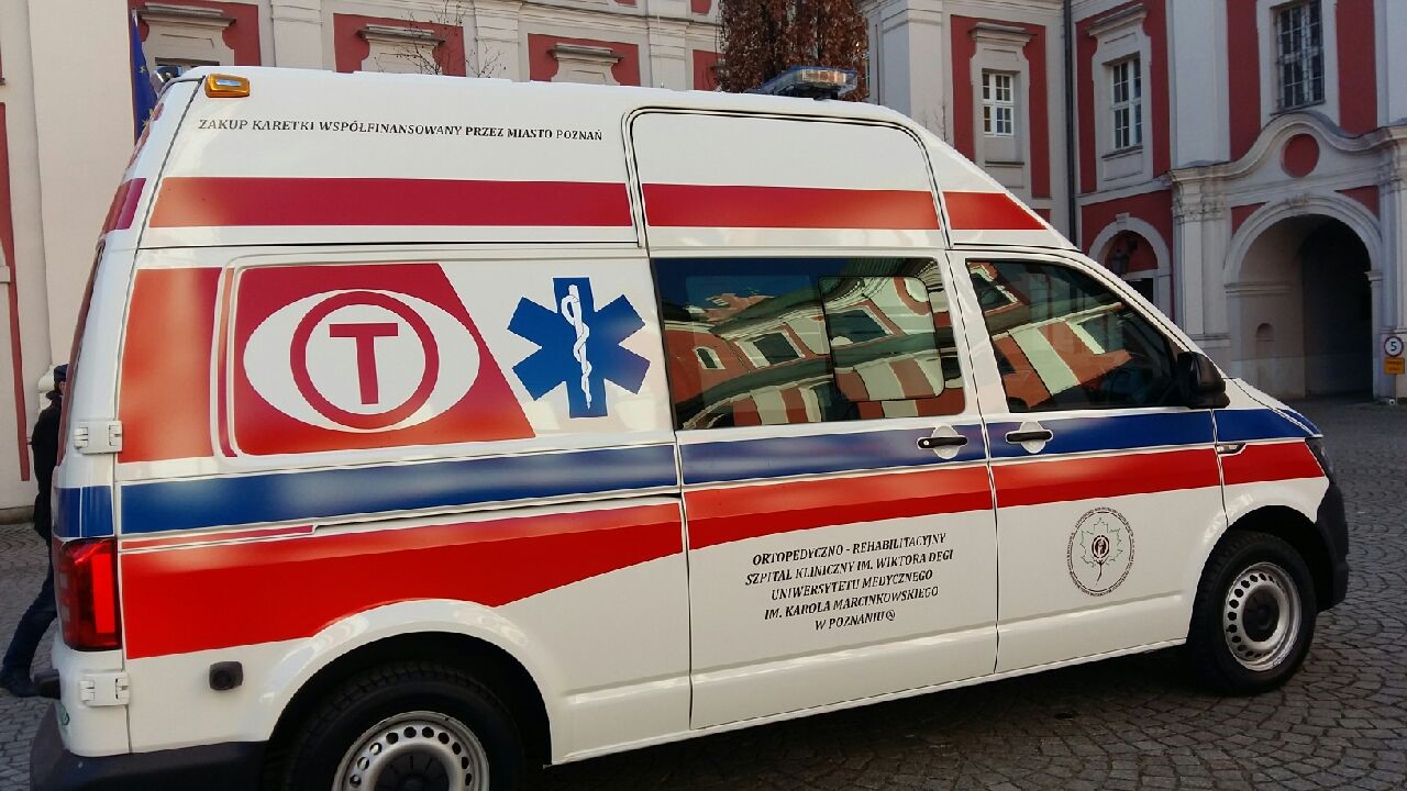 karetka dla szpitala Degi - Magdalena Konieczna