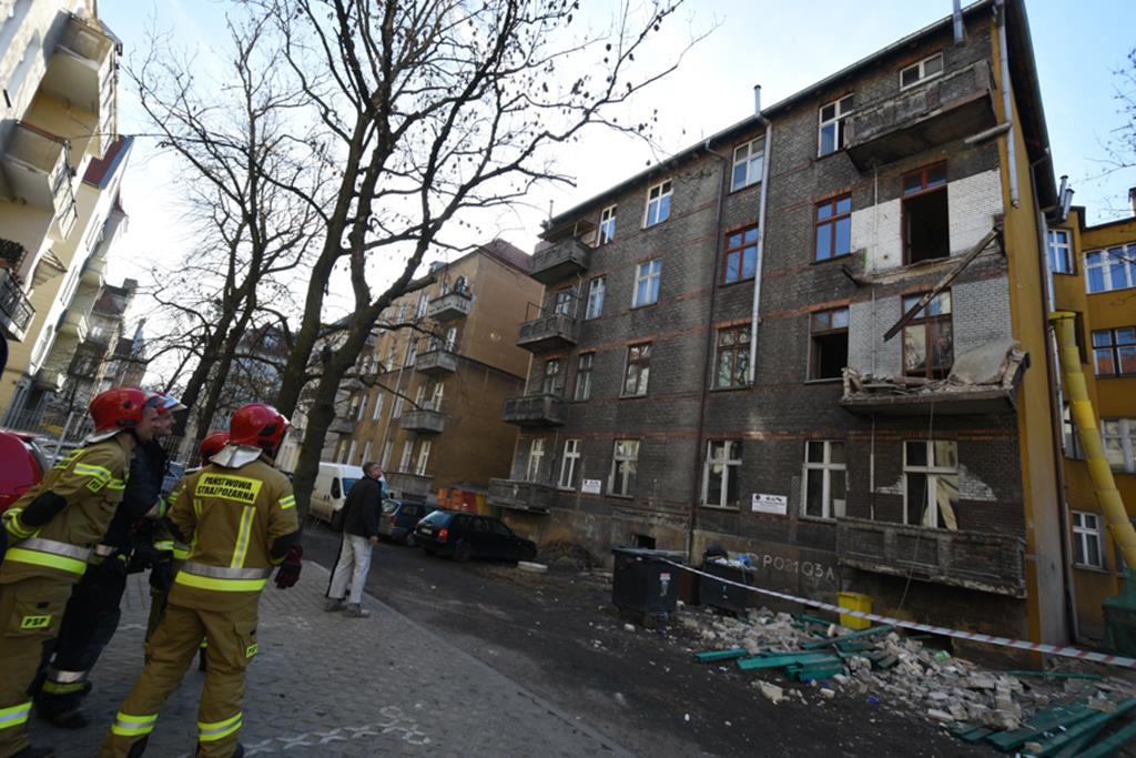 zawalony balkon grottgera poznań katastrofa - Wojtek Wardejn