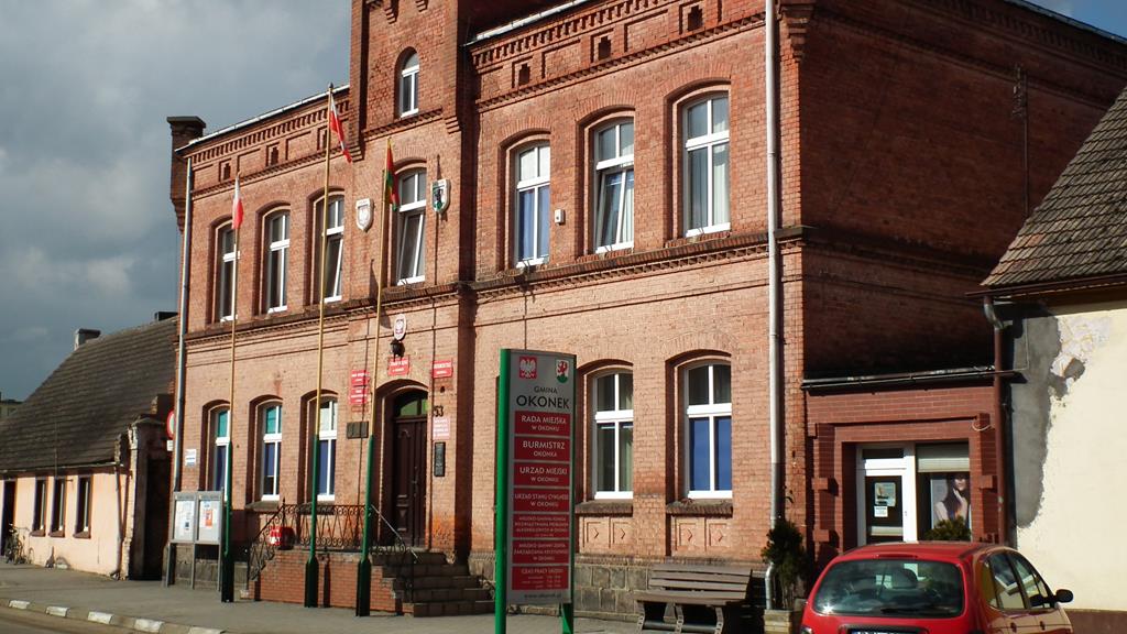 okonek urząd miasta  - Wikipedia/MOs810