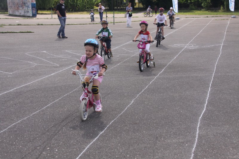 dzieci rowery 04 - Grzegorz Maciejewski