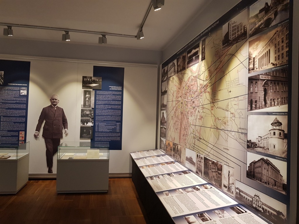 wystawa cyryl ratajski - Hubert Jach - Radio Poznań