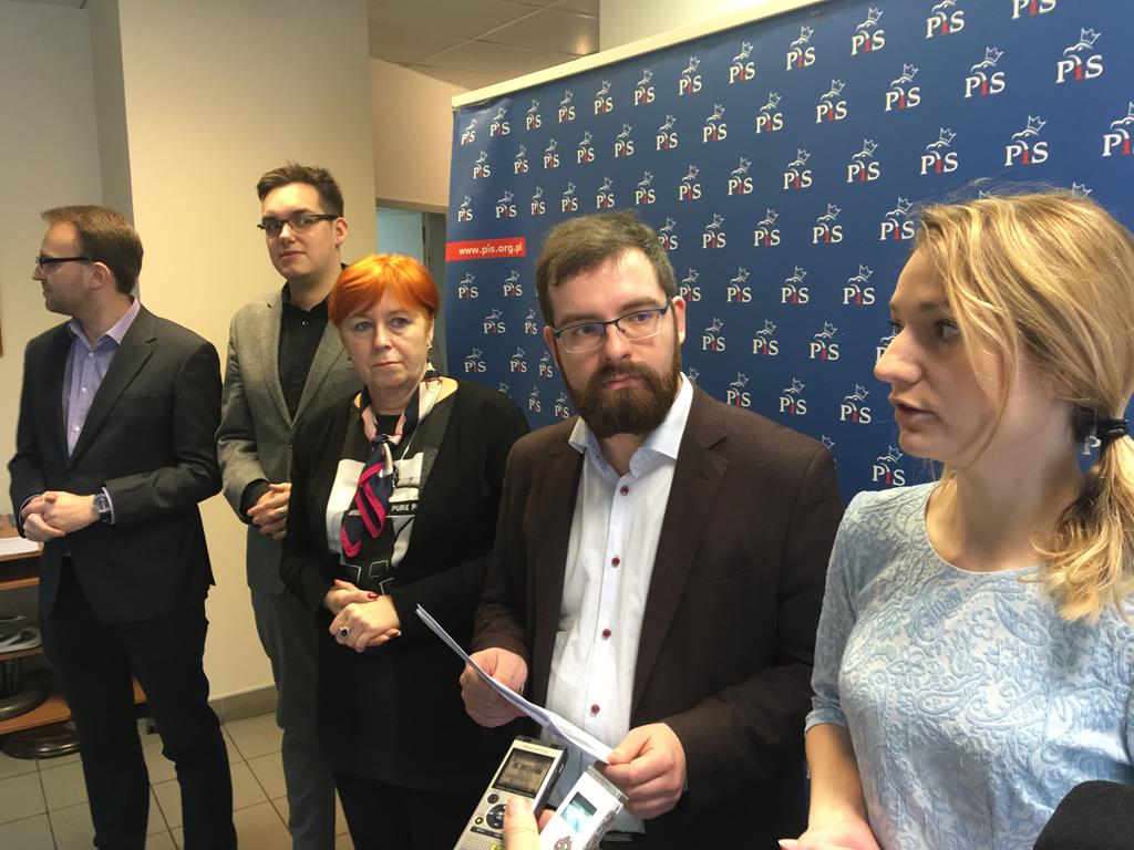 PiS o radach osiedla - Adam Michalkiewicz