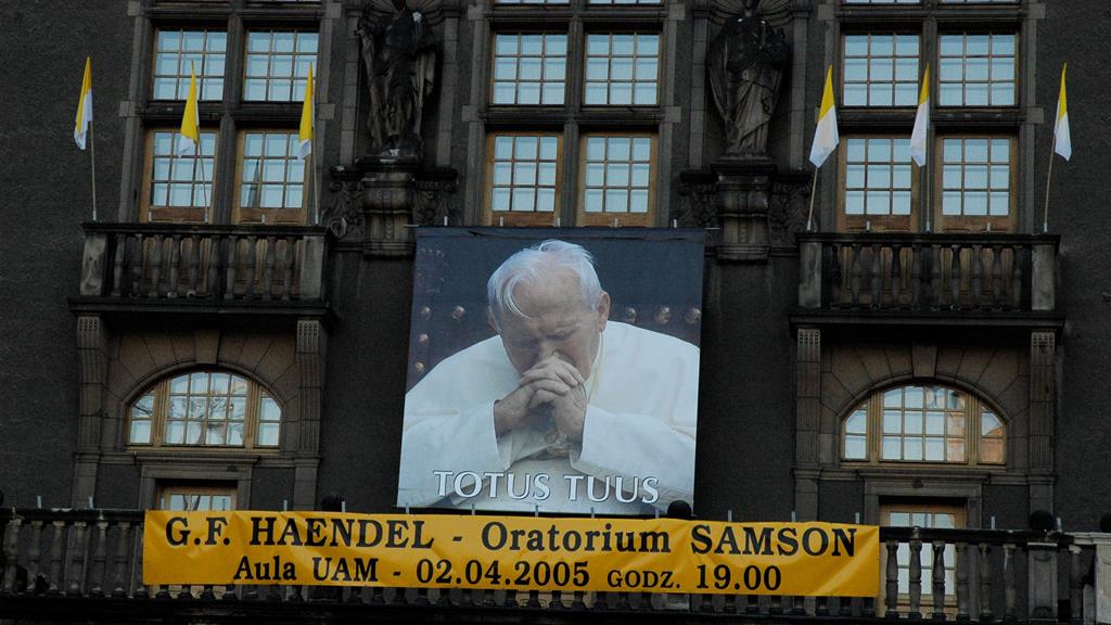 Poznań po smierci JPII - Wojtek Wardejn