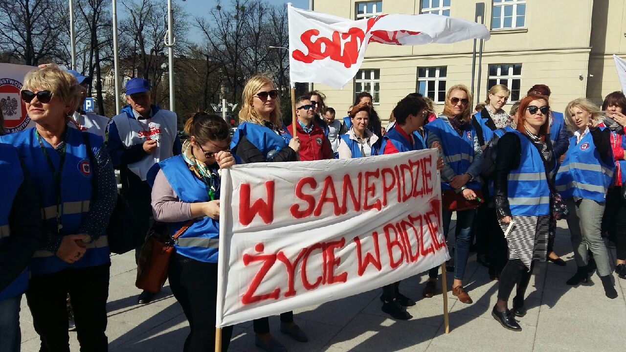 protest Solidarnosci przed UW Pn - Magdalena Konieczna