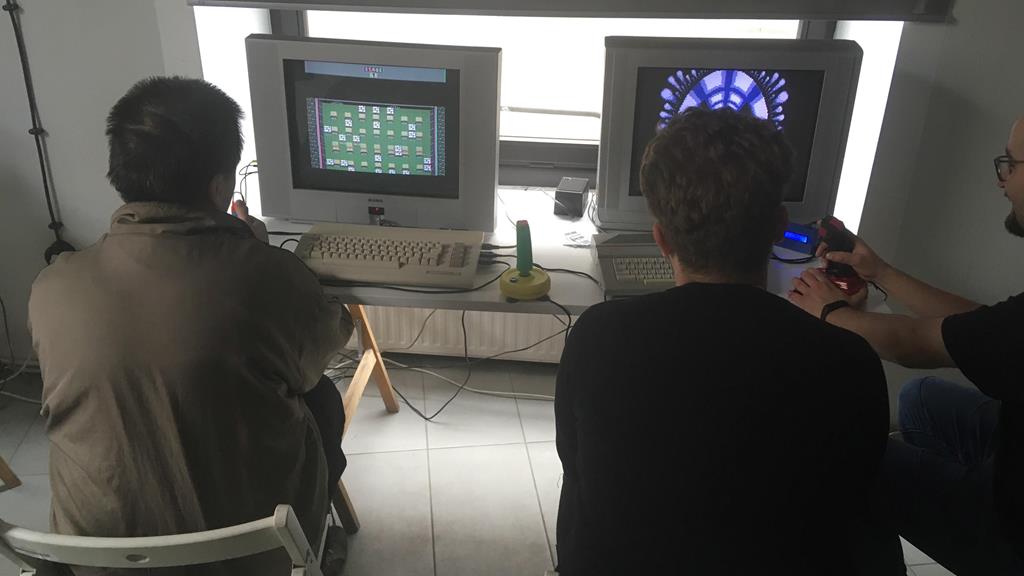 Dawne Komputery i Gry - Jacek Butlewski