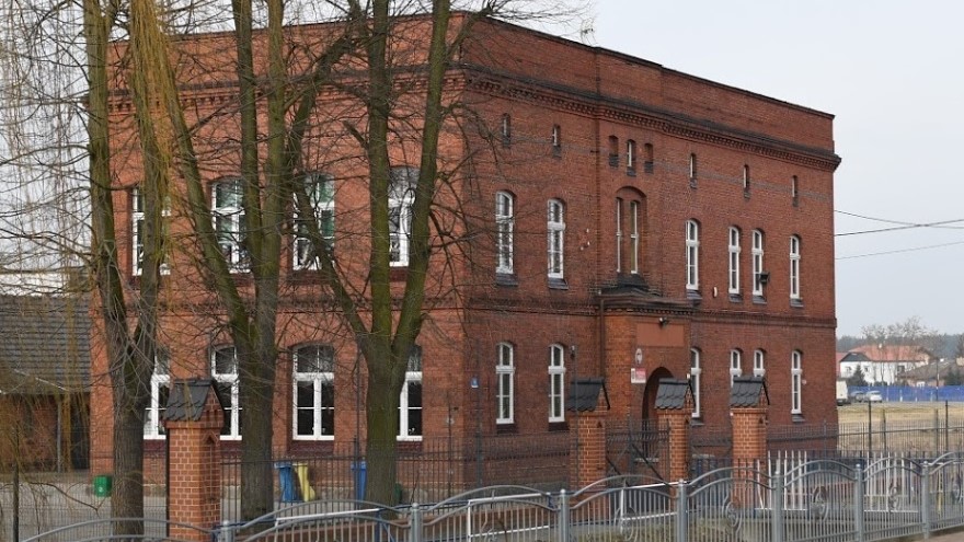 szkoła w Rydzynie  - google maps 