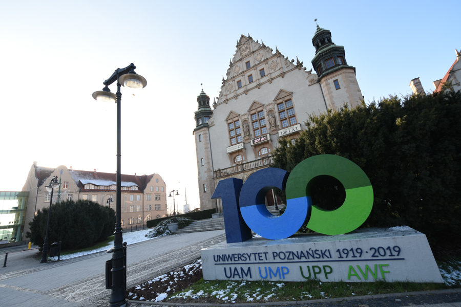 Aula UAM - Wojtek Wardejn