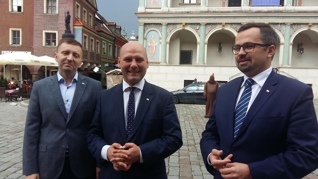 Szymon Szynkowski vel Sęk Marcin Horała Łukasz Schreiber - Magdalena Konieczna