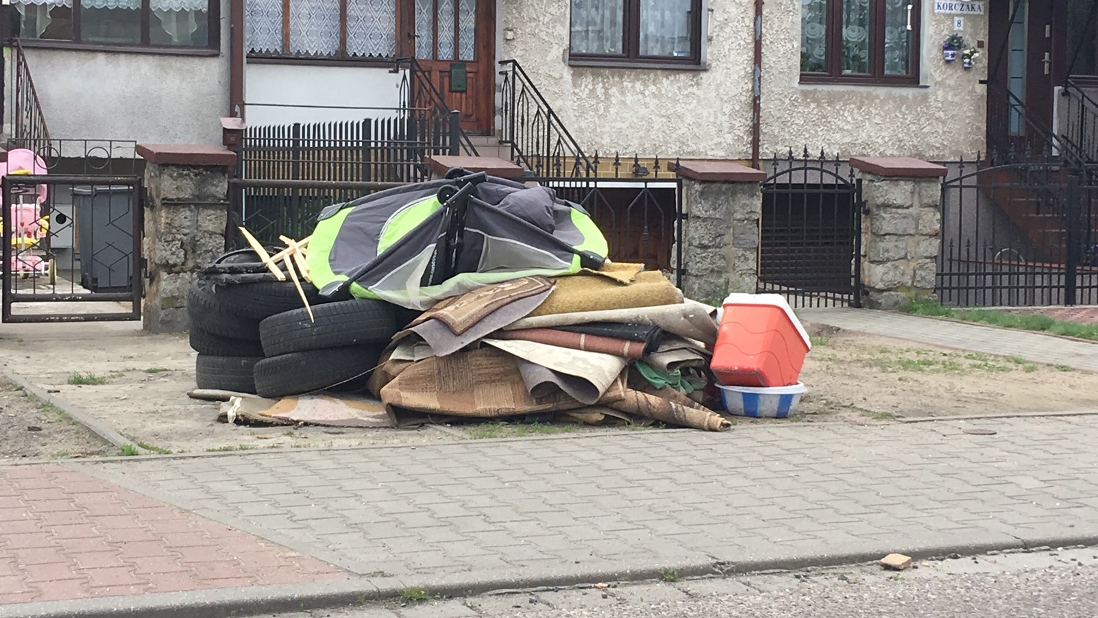 piła śmieci - Przemysław Stochaj