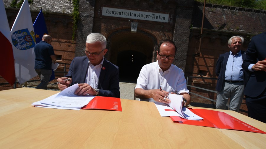 Fort VII podpisanie umowy na modernizacją - Wojtek Wardejn