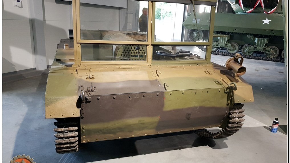 kabriolet - Muzeum Broni Pancernej