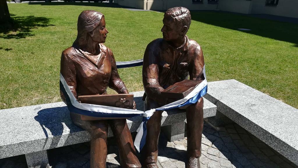 ławka studenci uniwersytet poznański - Sandra Soluk 