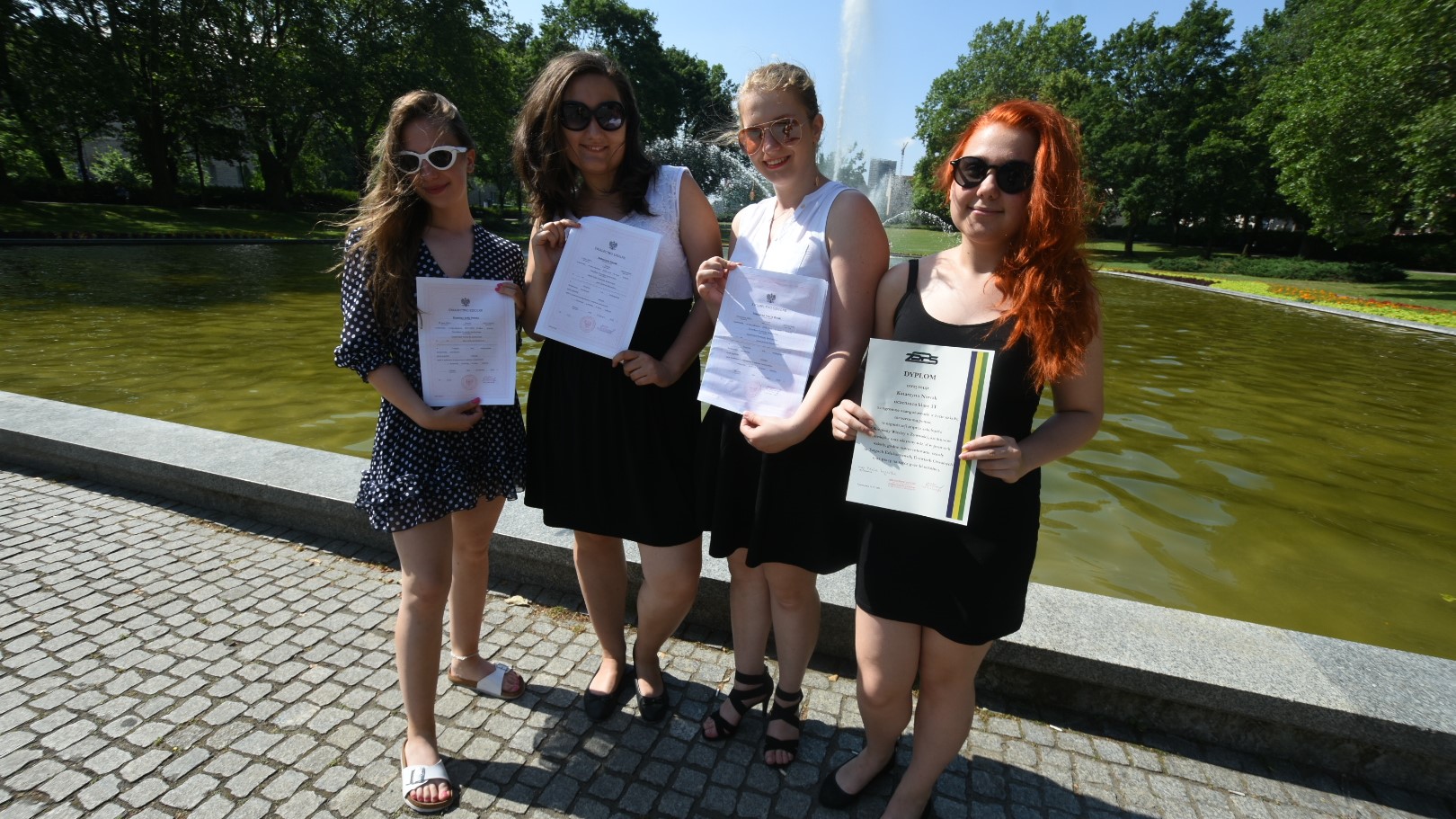 koniec roku szkolnego świadectwa - Wojtek Wardejn