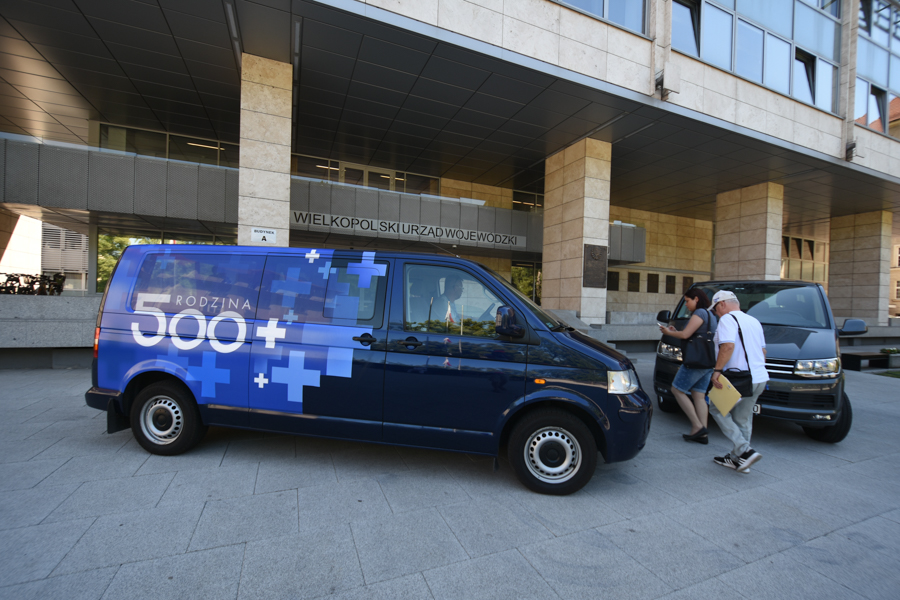 500+ - Wojtek Wardejn