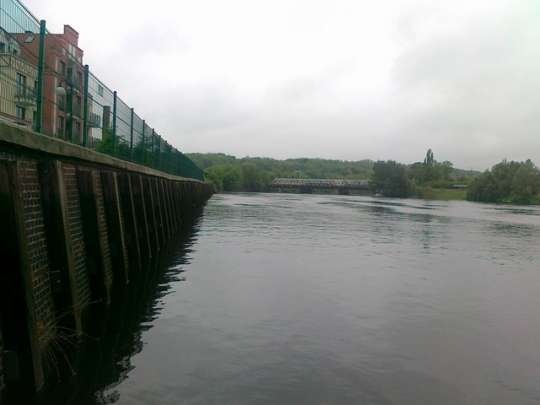 Mur oporowy nad Wartą - Wojciech Chmielewski