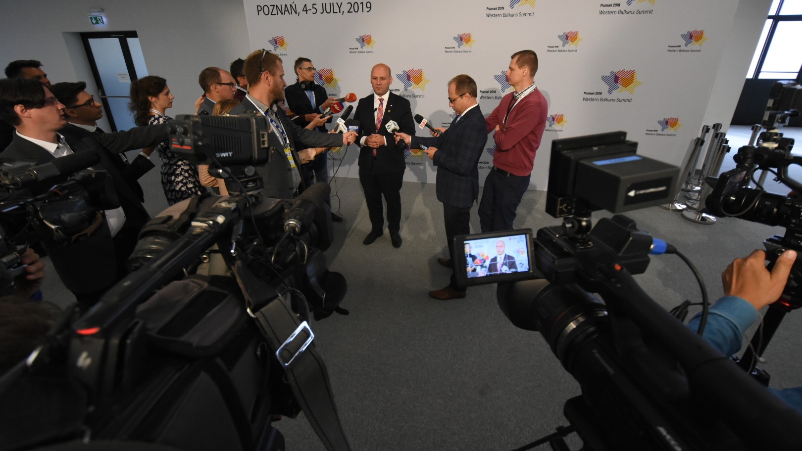 szczyt bałkański media - Wojtek Wardejn