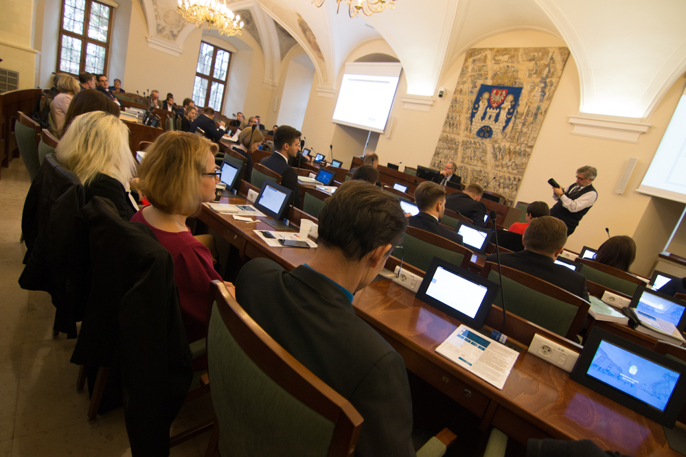 sesja rady miasta poznań radni - Wojtek Wardejn