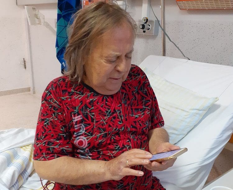 romuald lipko - https://www.facebook.com/budkasuflera/