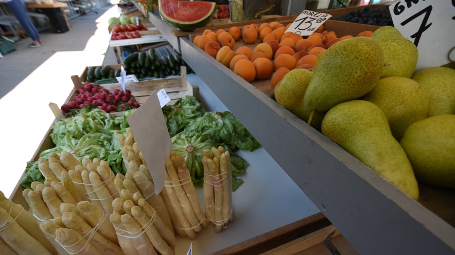 targowisko targ warzywa  - Wojtek Wardejn