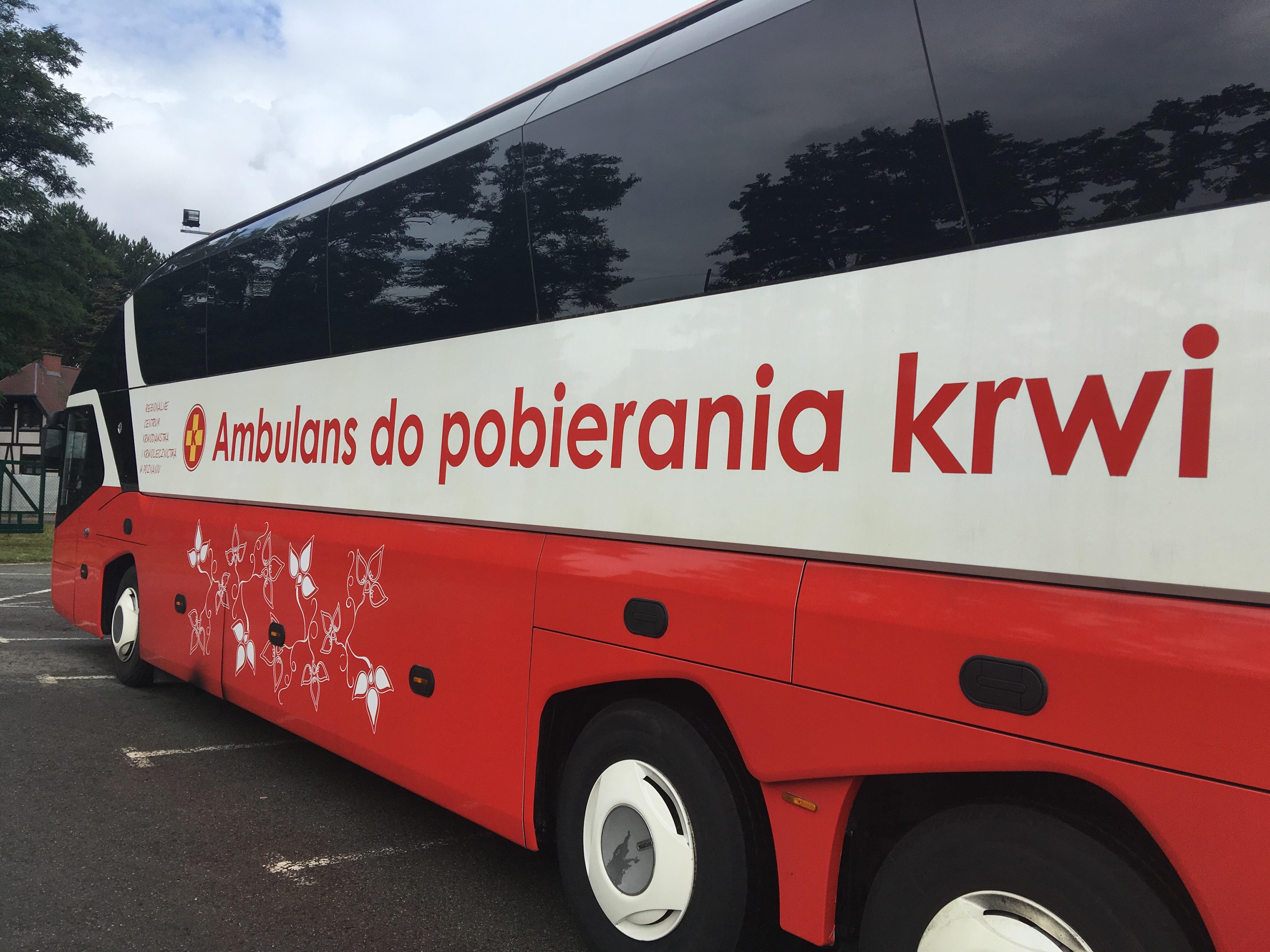 krew autobus laboratorium - Jacek Butlewski