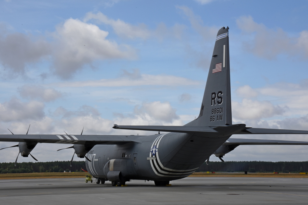 Hercules amerykański - 3. Skrzydło Lotnictwa Transportowego