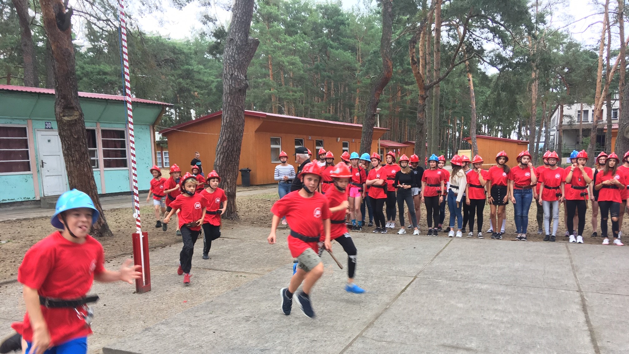 brenna obóz strażacki Międzypowiatowy Obóz Młodzieżowych Drużyn Pożarniczych - Jacek Marciniak