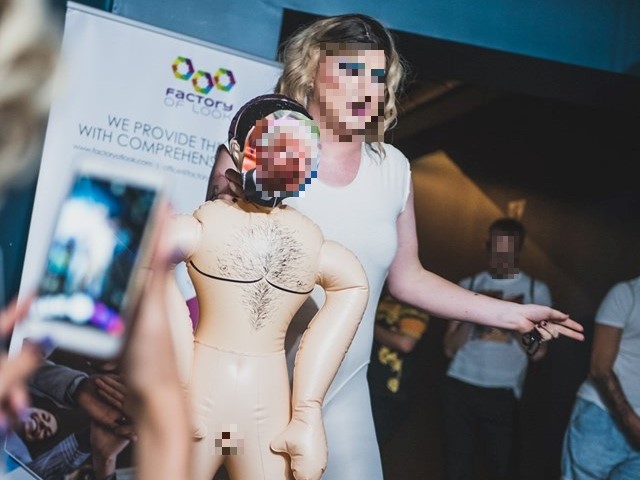 mister gej i abp jędraszewski  - FB: Punto Poznań