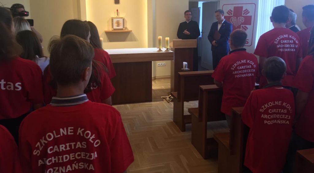 caritas tornistry swięcenie - Adam Michalkiewicz