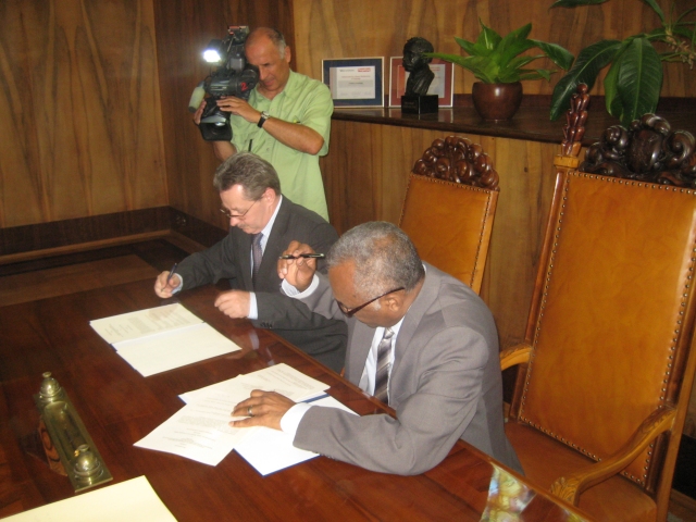 umowa z sudanem - Jacek Butlewski