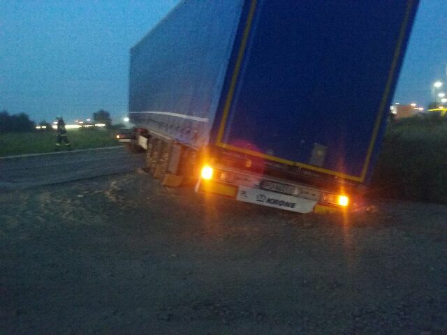 tir swarzędz blokada - pomoc drogowa Total Auto