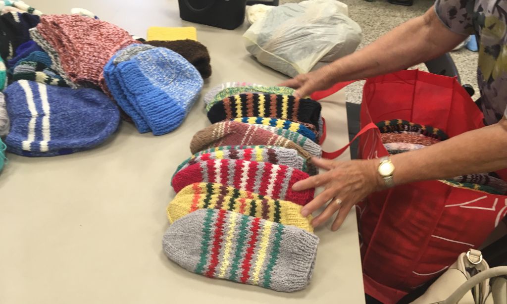 czapki dla dzieci w afganistanie - Jacek Butlewski