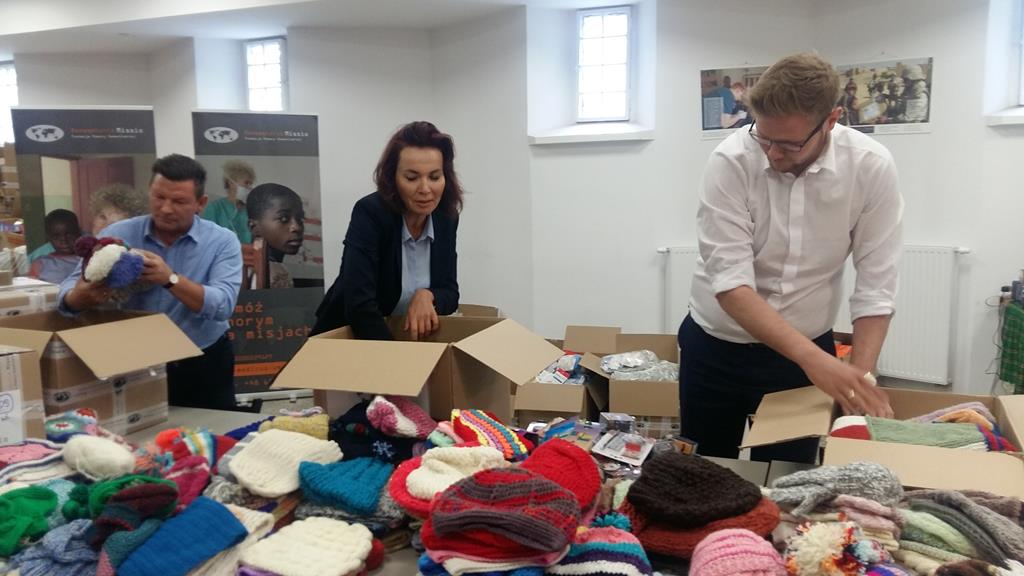 czapki dla afganistanu - Magdalena Konieczna