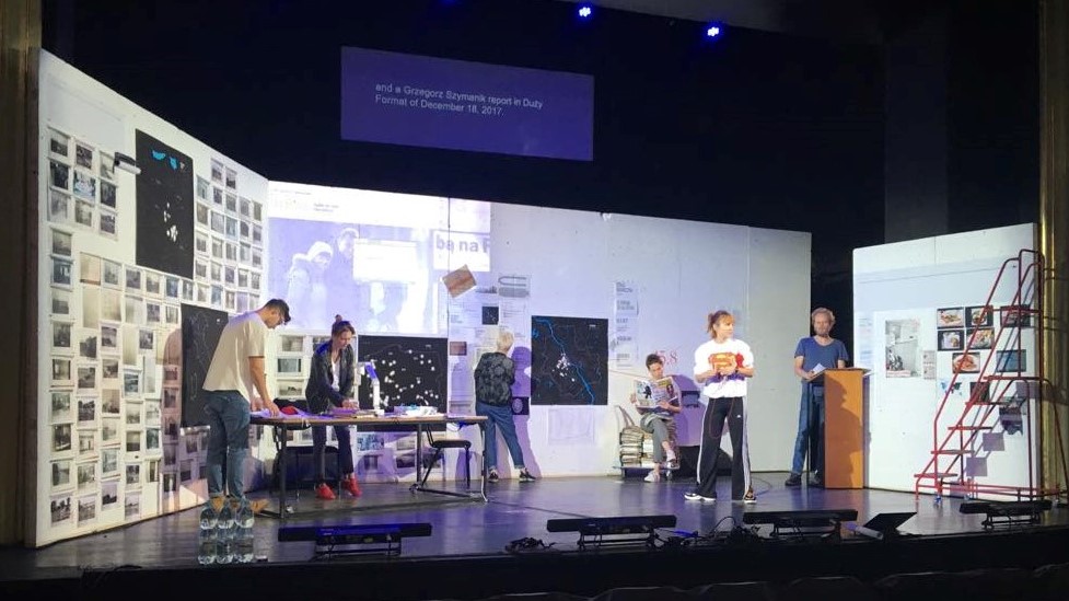 Bliscy Nieznajomi  - Jacek Butlewski