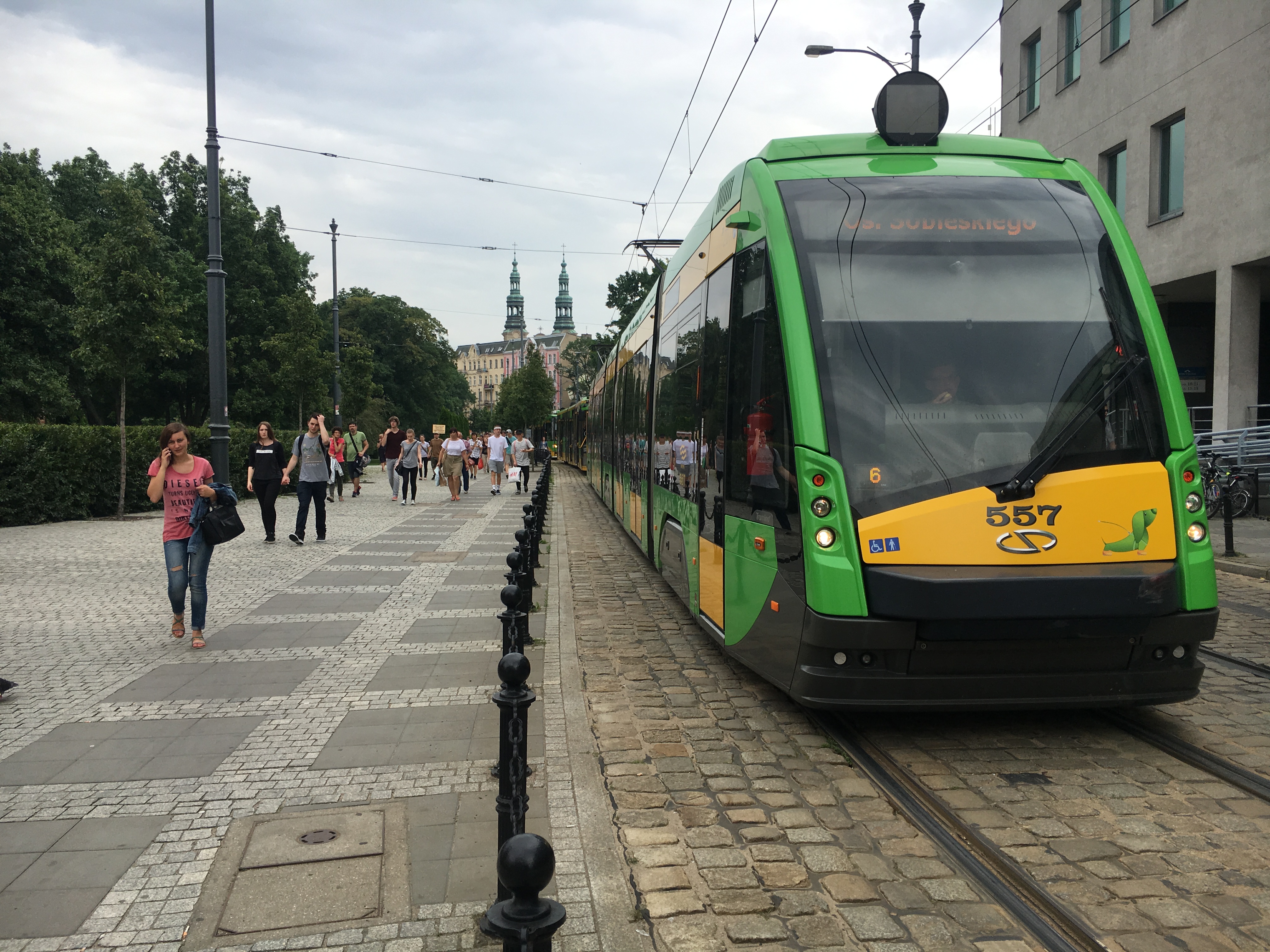 tramwaj ludzie - Wojtek Wardejn