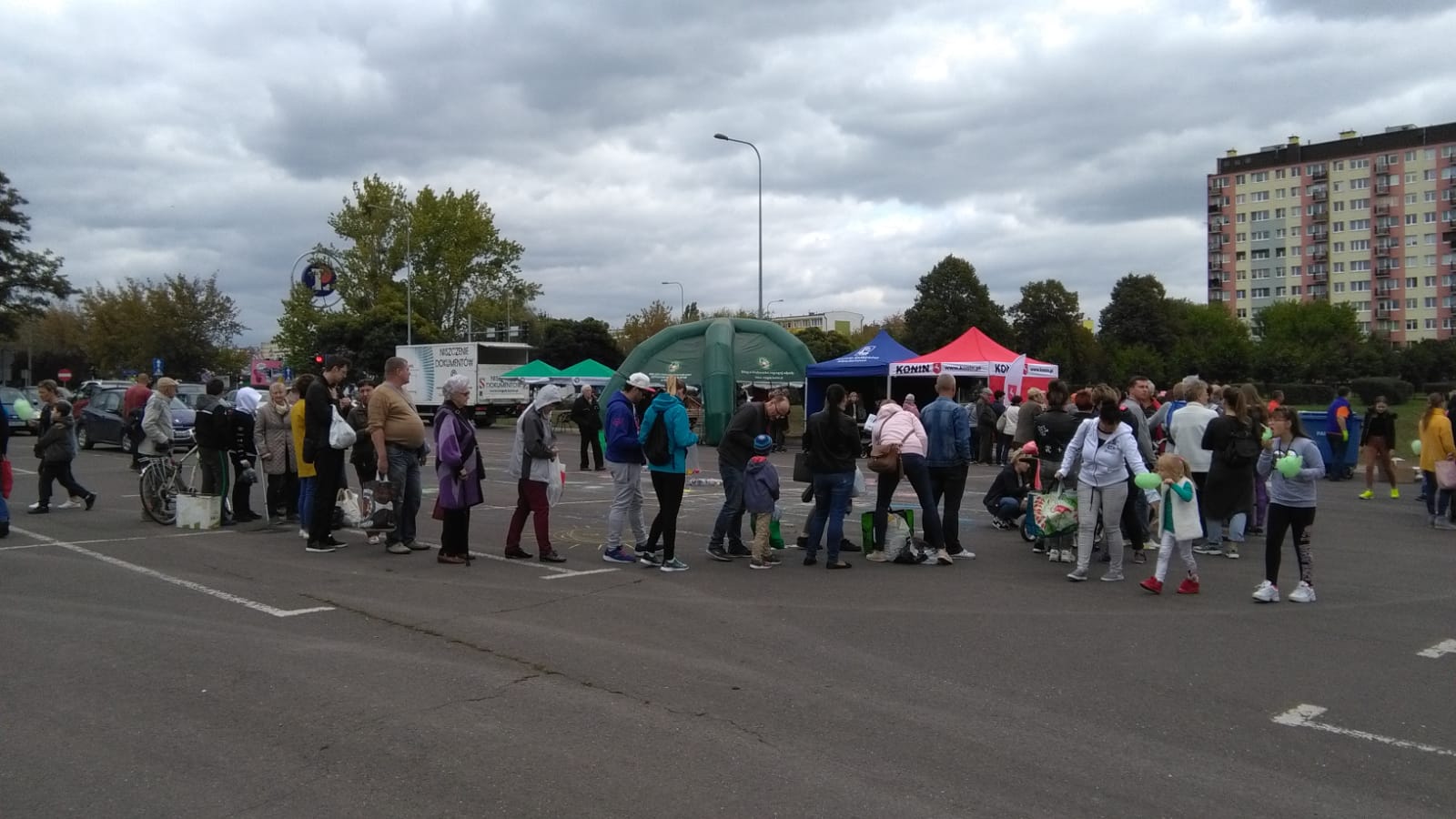 Kolejka po wrzos - UM w Koninie