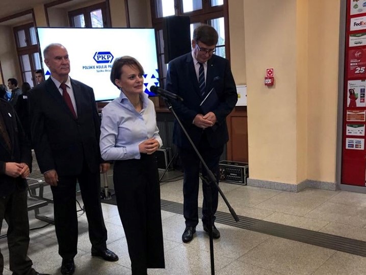 jadwiga emilewicz poznań - FB: Jadwiga Emilewicz