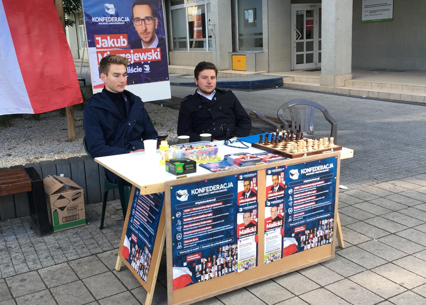 konfederacja zachęca do udziału w wyborach - Jacek Butlewski