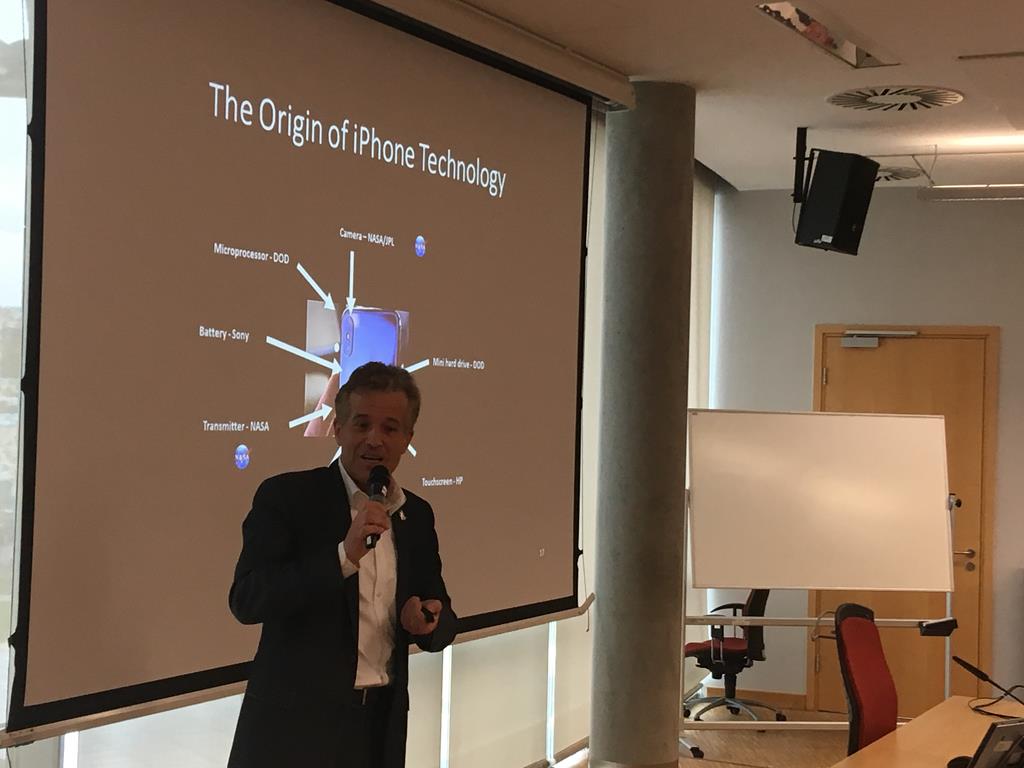  Artur Chmielewski z kalifornijskiego laboratorium napędów odrzutowych NASA - Piotr Jaśkowiak