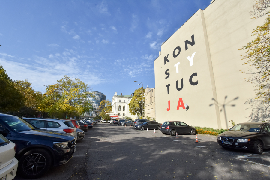 mural konstytucja namalowany - Wojtek Wardejn